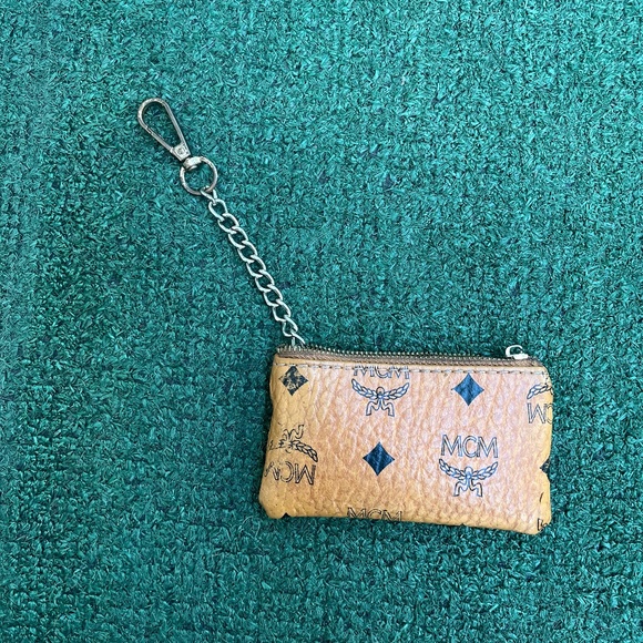 Mcm wallet chain - Picture 1 of 5